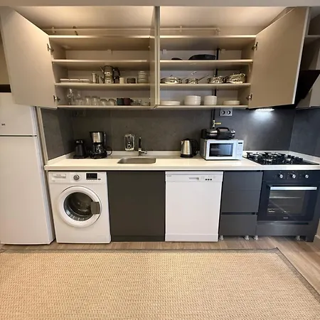 Konyaaltı Plajına Yakın Lüks Apartamento Antalya