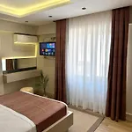 Konyaalti Plajina Yakin Lueks Apartman