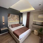 Apartman Konyaalti Plajina Yakin Lueks Antalya