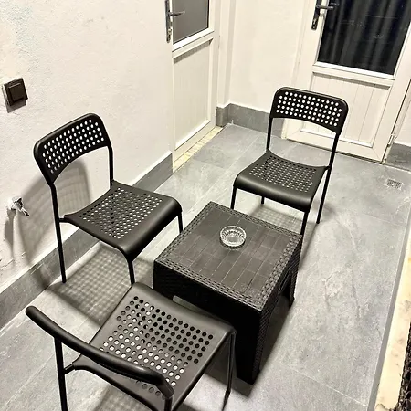 Konyaalti Plajina Yakin Lueks Antalya