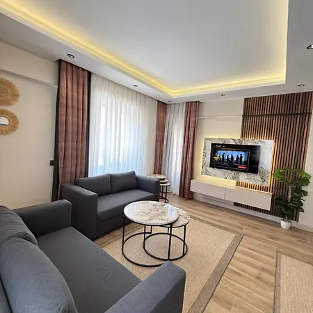 Konyaalti Plajina Yakin Lueks * Antalya
