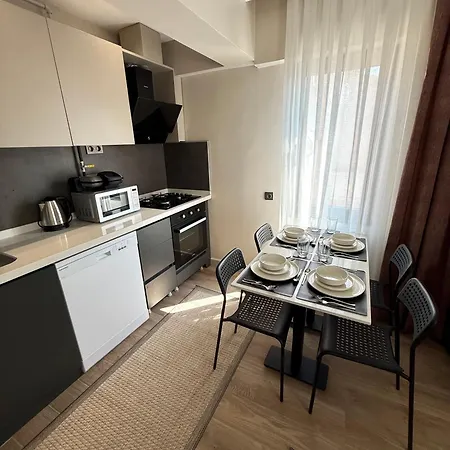 Daire Konyaaltı Plajına Yakın Lüks