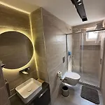 Konyaalti Plajina Yakin Lueks Αττάλεια