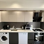 Konyaalti Plajina Yakin Lueks Apartmán *